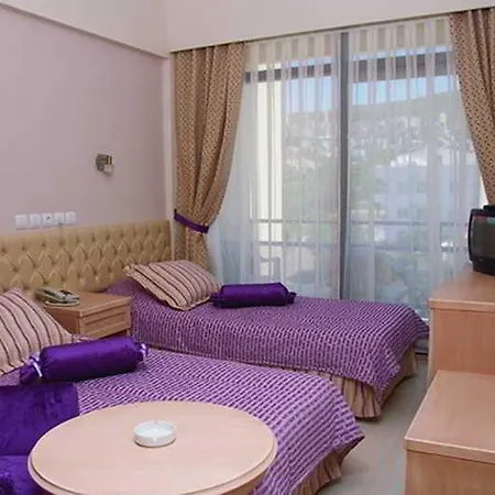 Esat Hotel Kusadasi