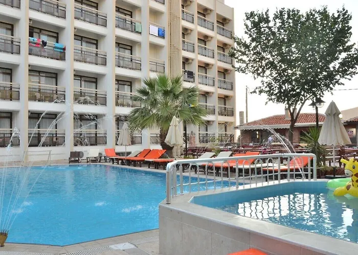 Esat Kusadası