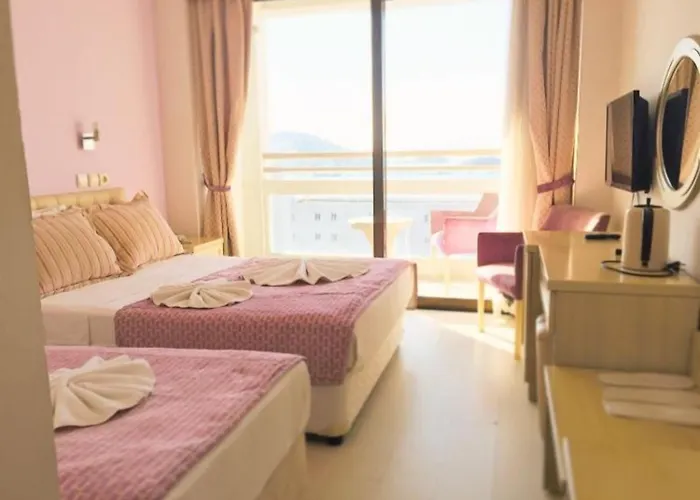 Hotell Esat Kusadası