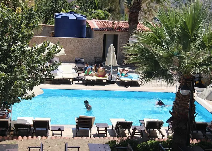 Hotell Esat 3*