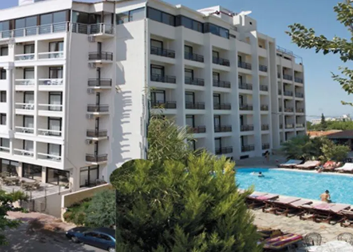 Esat 3* Kusadası