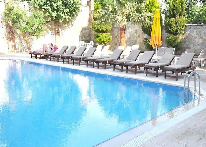 Hotell Esat Kusadası