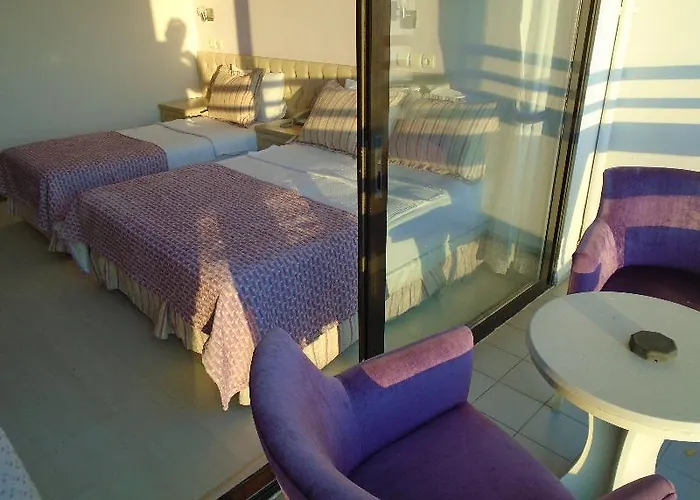 Hotell Esat Kusadası