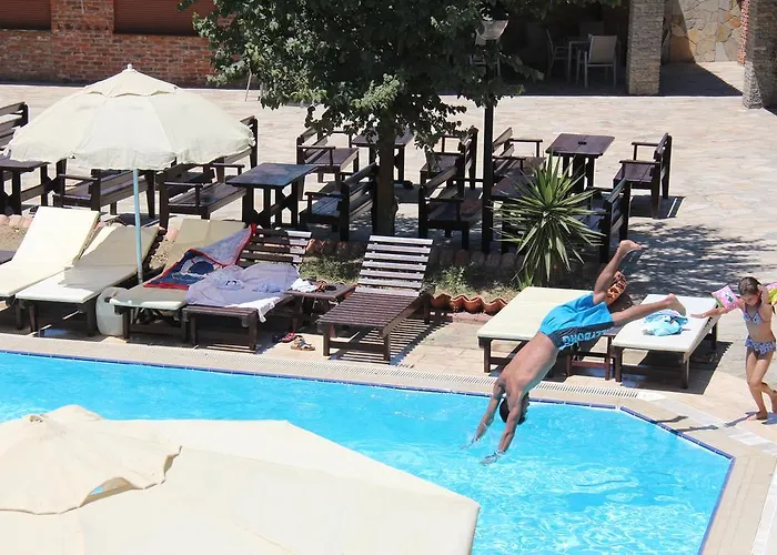 Esat Kusadasi